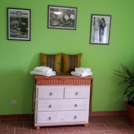 Hering Fewo I Apartment Terrace Wiek auf Ruegen Luaran gambar